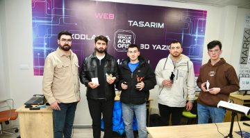 GİRESUN BELEDİYESİ 3D YAZICI VE TASARIM EĞİTİMİYLE GENÇLERİ GELECEĞE HAZIRLIYOR