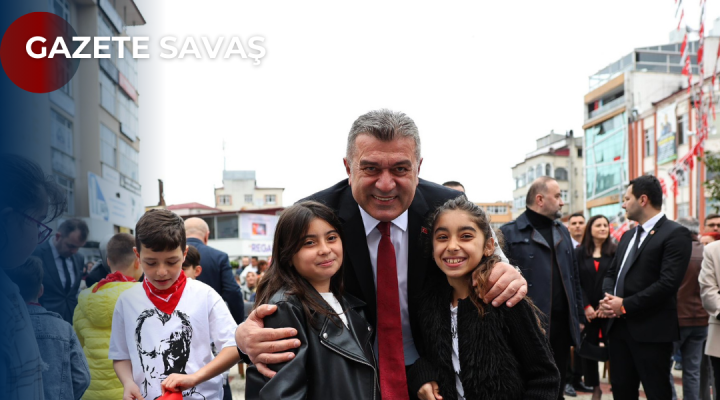 BULANCAK’ta 23 NİSAN COŞKUSU: CUMHURİYET MEYDANI ÇOCUKLARIN SESLERİYLE ŞENLENDİ