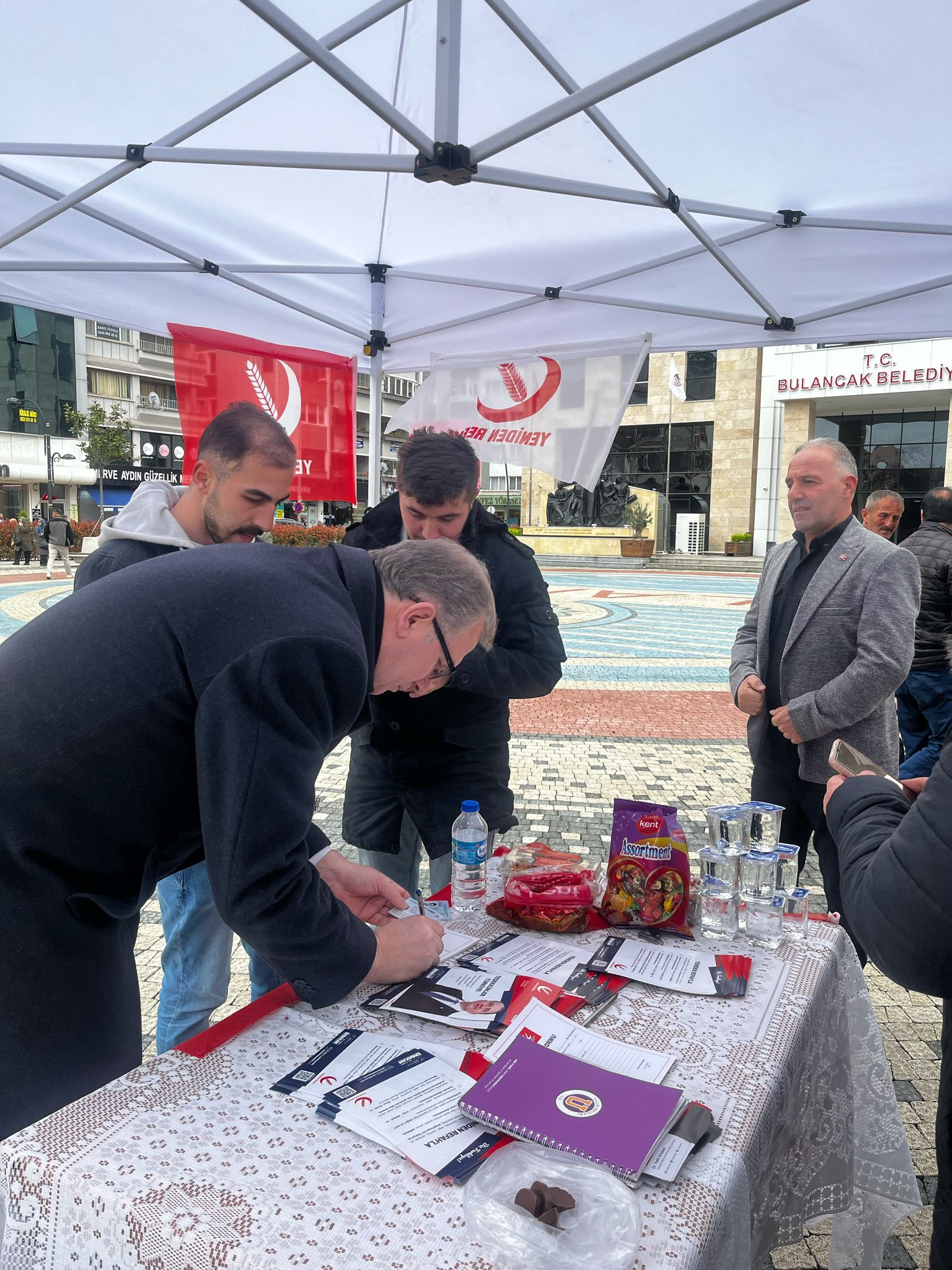 YENİDEN REFAH PARTİSİ BULANCAK’ta ÜYE STANDI AÇTI