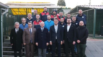 BAŞKAN KÖSE VALİ SERDENGEÇTİ İLE BİRLİKTE HAYVAN BARINAĞINI ZİYARET ETTİ