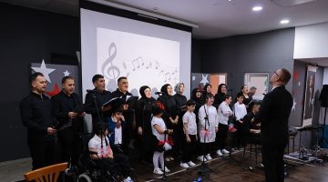 ENGELLİLER HAFTASI COŞKUSU: ŞARKILAR, GÖSTERİLER VE DUYGUSAL ANLAR YAŞANDI