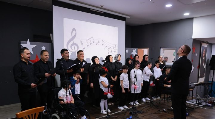ENGELLİLER HAFTASI COŞKUSU: ŞARKILAR, GÖSTERİLER VE DUYGUSAL ANLAR YAŞANDI