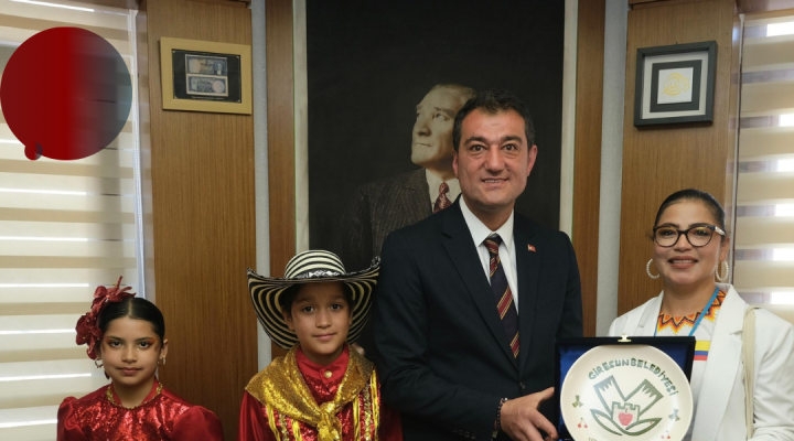YABANCI EKİPLER BAŞKAN KÖSE’Yİ ZİYARET ETTİ