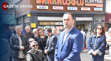 ÇOCUKLUĞUNUN GEÇTİĞİ CADDEYE İSMİ VERİLDİ