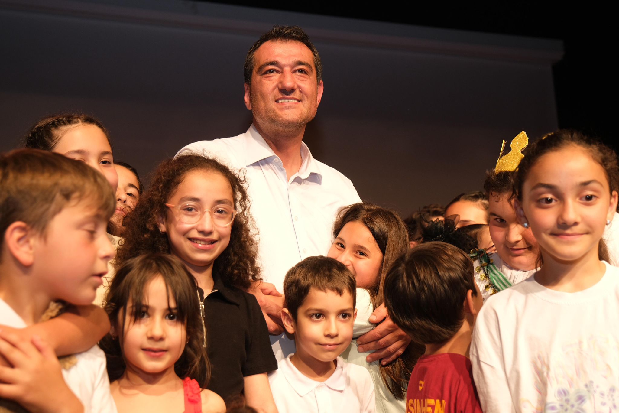 ÇOCUK AKADEMİLERİNİN YIL SONU GÖSTERİLERİ BEĞENİ İLE İZLENDİ