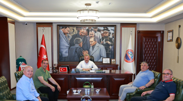 TECRÜBELİ İSİMDEN ZİYARET: BÜNYAMİN GEZER BELEDİYEDE AĞIRLANDI