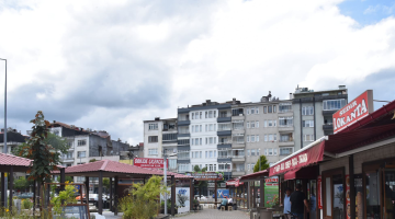 GÖRELE’de FİKRET AK’ın İSMİ ÇARŞIDA YAŞATILIYOR
