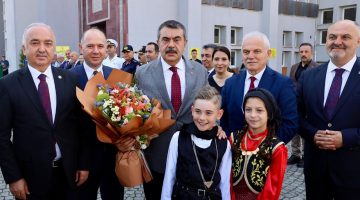 MİLLÎ EĞİTİM BAKANI YUSUF TEKİN GİRESUN’DA EĞİTİM GÜNDEMİNİ DEĞERLENDİRDİ