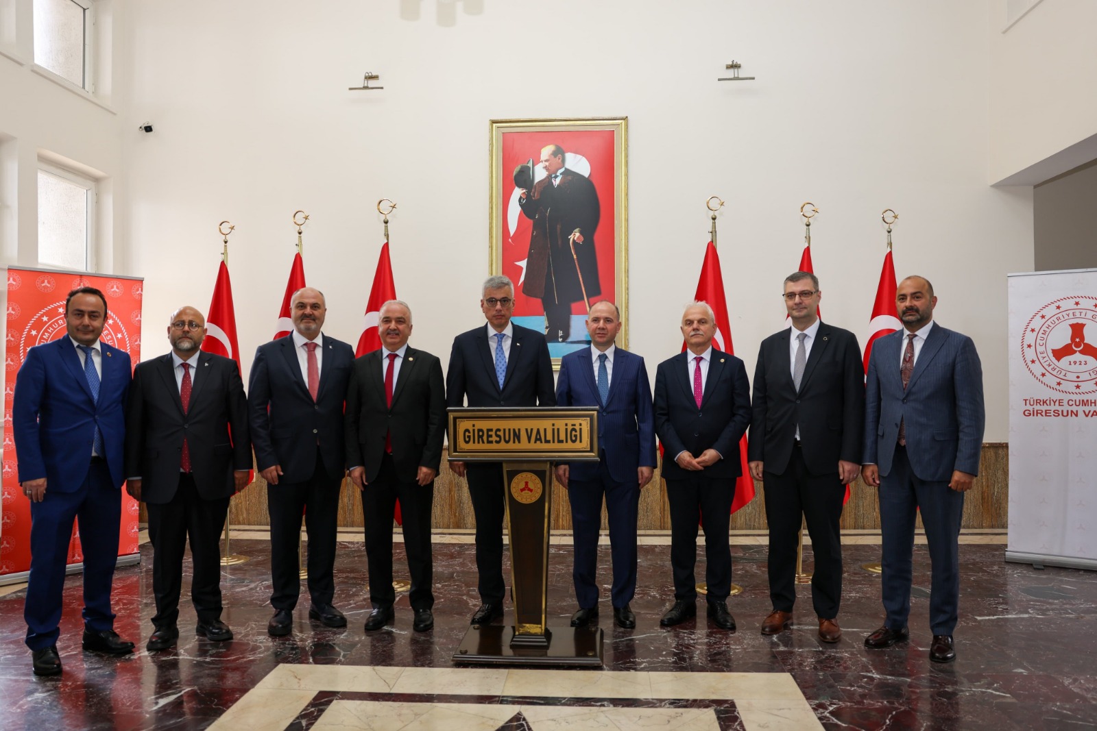 SAĞLIK BAKANI KEMAL MEMİŞOĞLU GİRESUN’da BİR DİZİ TEMASLARDA BULUNDU