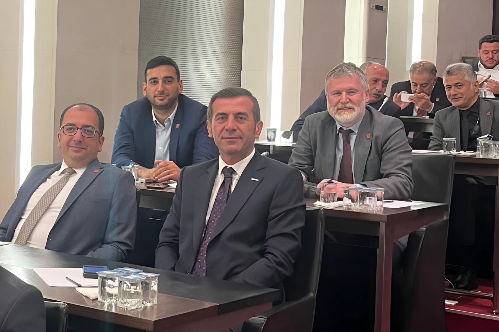 CHP’li 81 İl BAŞKANINDAN ORTAK TEPKİ: “YARGI SOPASIYLA PARTİMİZİ SUSTURAMAZSINIZ”