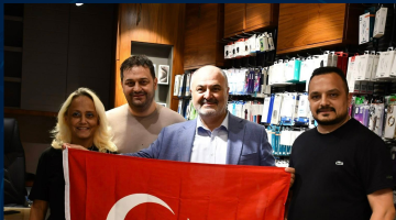 TÜRKİYE TERÖRÜN GÖLGESİNDE DEĞİL, BAYRAĞIN GÖLGESİNDE YAŞAYACAK!