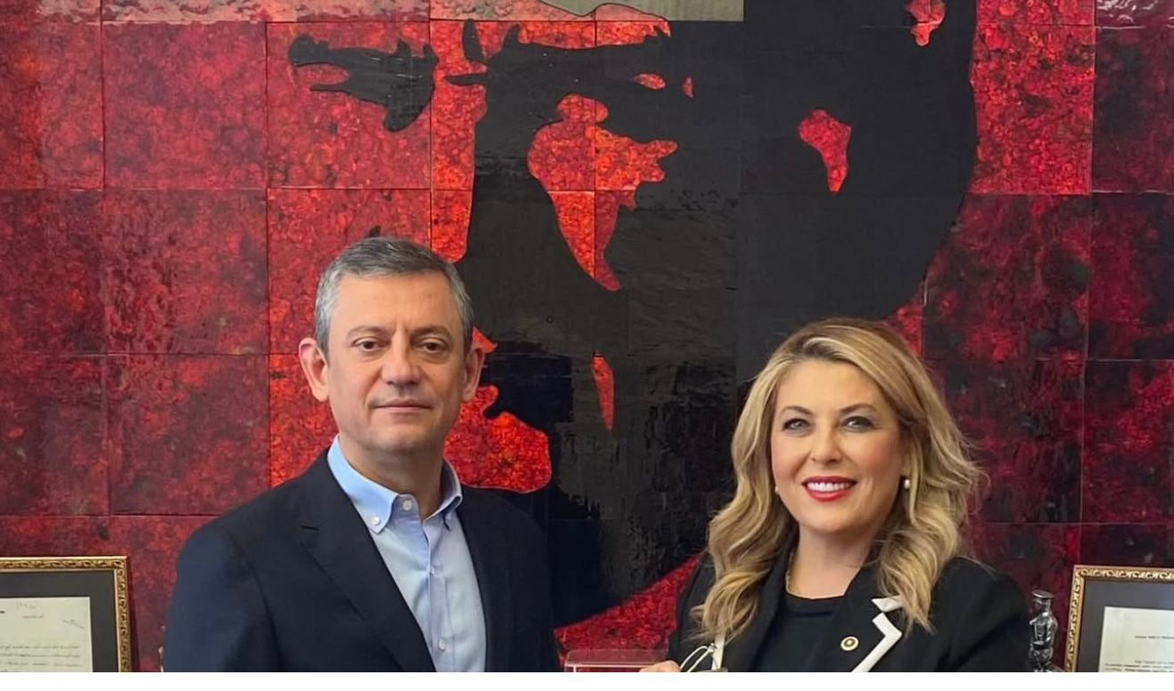 MİLLETVEKİLİ ELVAN IŞIK GEZMİŞ, CHP LİDERİ ÖZGÜR ÖZEL’E AÇILAN SORUŞTURMAYA TEPKİ GÖSTEREREK ERKEN SEÇİM İSTEDİ