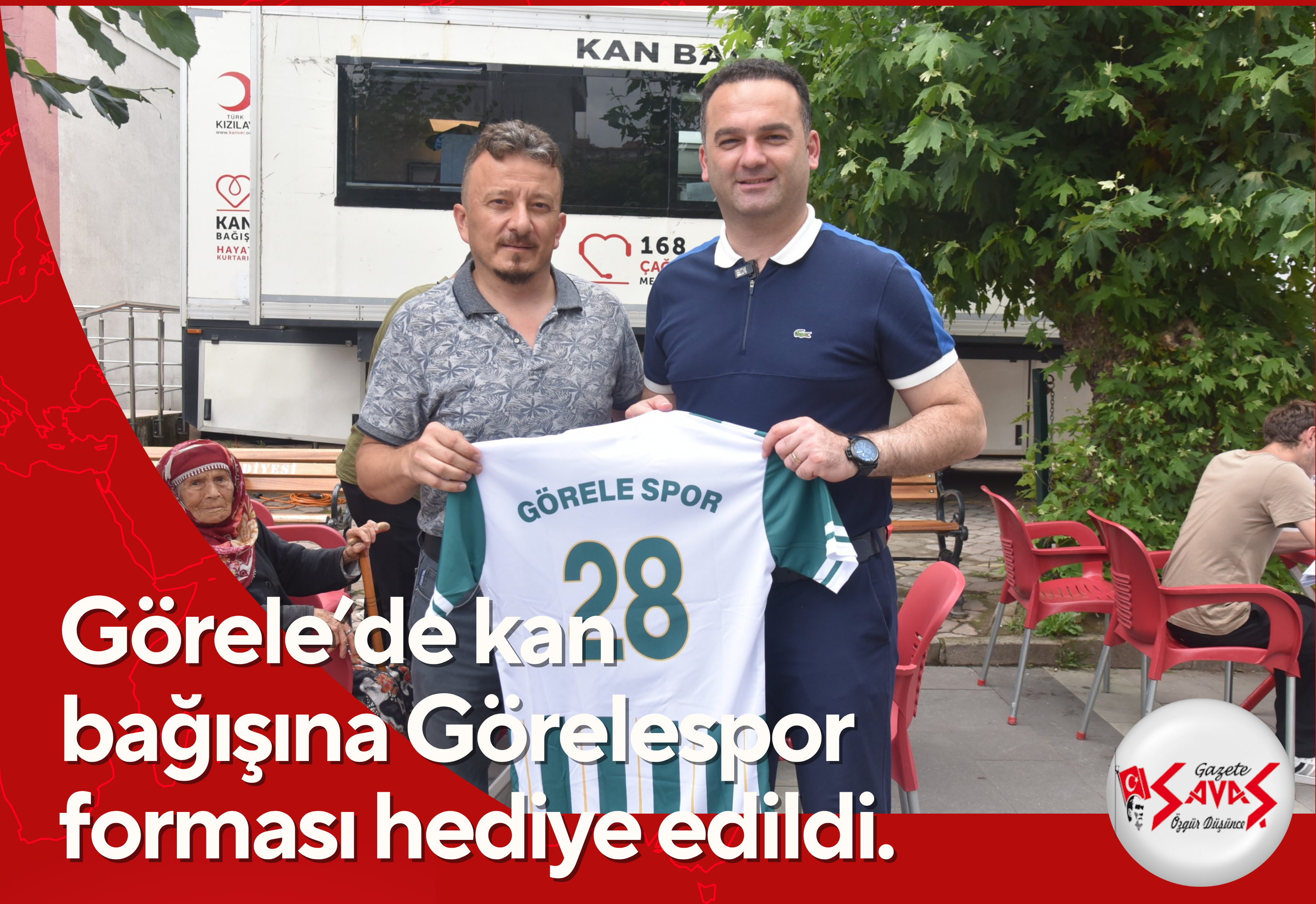 Görele’de kan bağışına Görelespor forması hediye edildi.