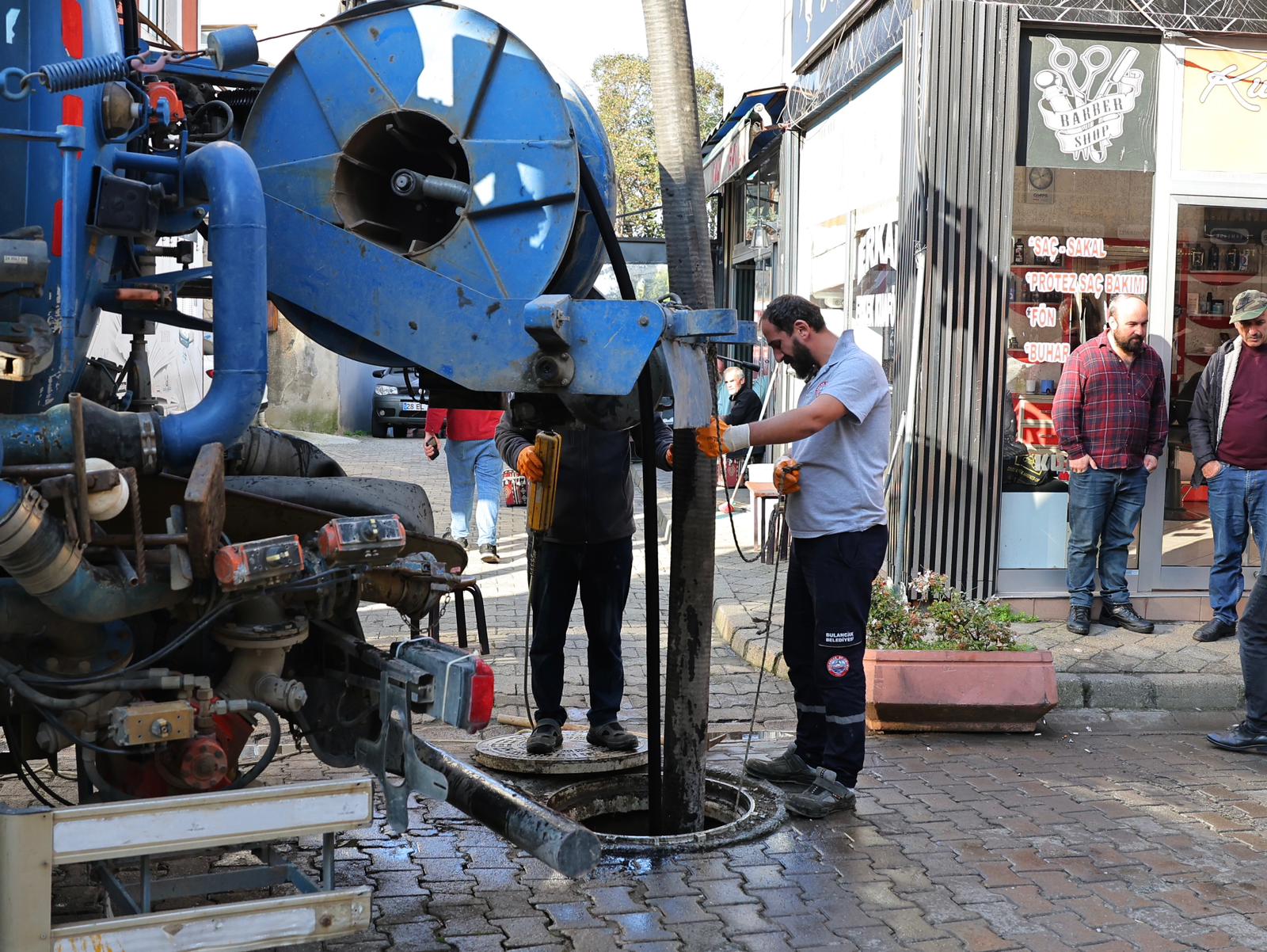 Bulancak’ta Yağmur Suyu ve Kanalizasyon Hatları Temizleniyor