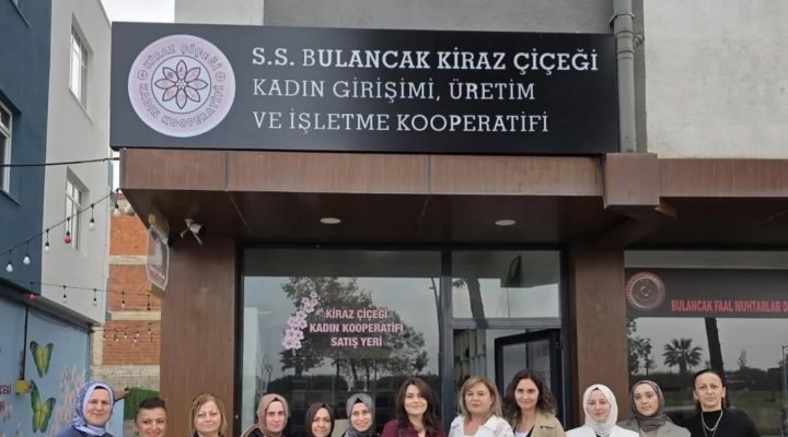 KAYMAKAM EŞİ ÇİĞDEM TUNCER KADIN DAYANIŞMASINI GÜÇLENDİRDİ