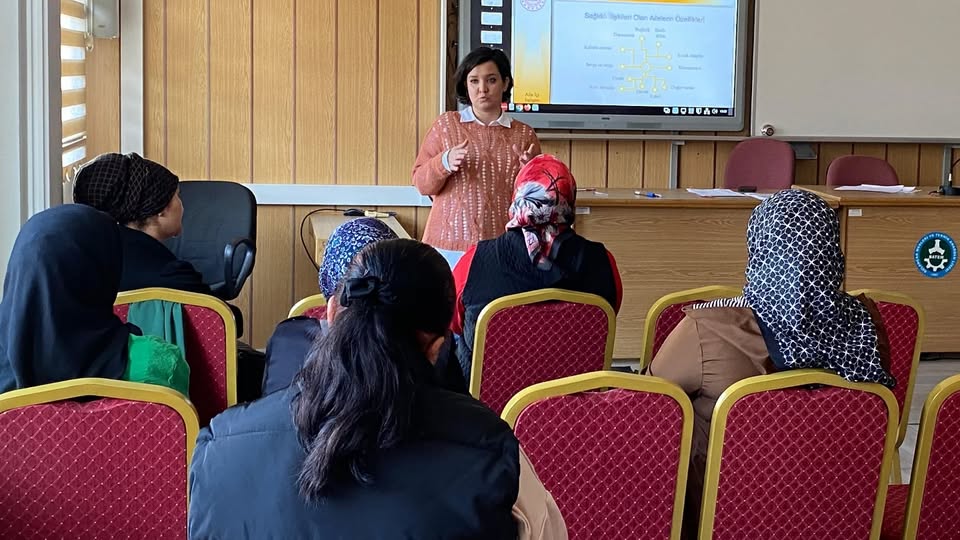 BATEM’de Aile Eğitimi Rüzgarı: “Ergenlik Dönemi Modülü” Başladı