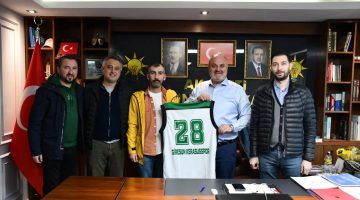 Başkan YILMAZ, Kerasusspor Yönetimini İl Başkanlığında Ağırladı