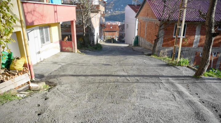 ÇAYKARA MAHALLESİ’NDE 150 METRELİK BETONLAMA ÇALIŞMASI