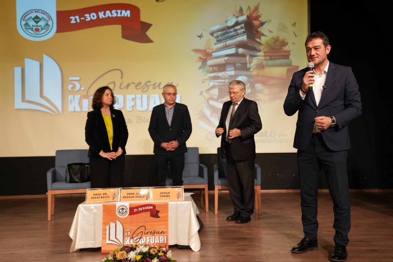 GİRESUN’DA KİTAP ŞÖLENİ SONA ERDİ