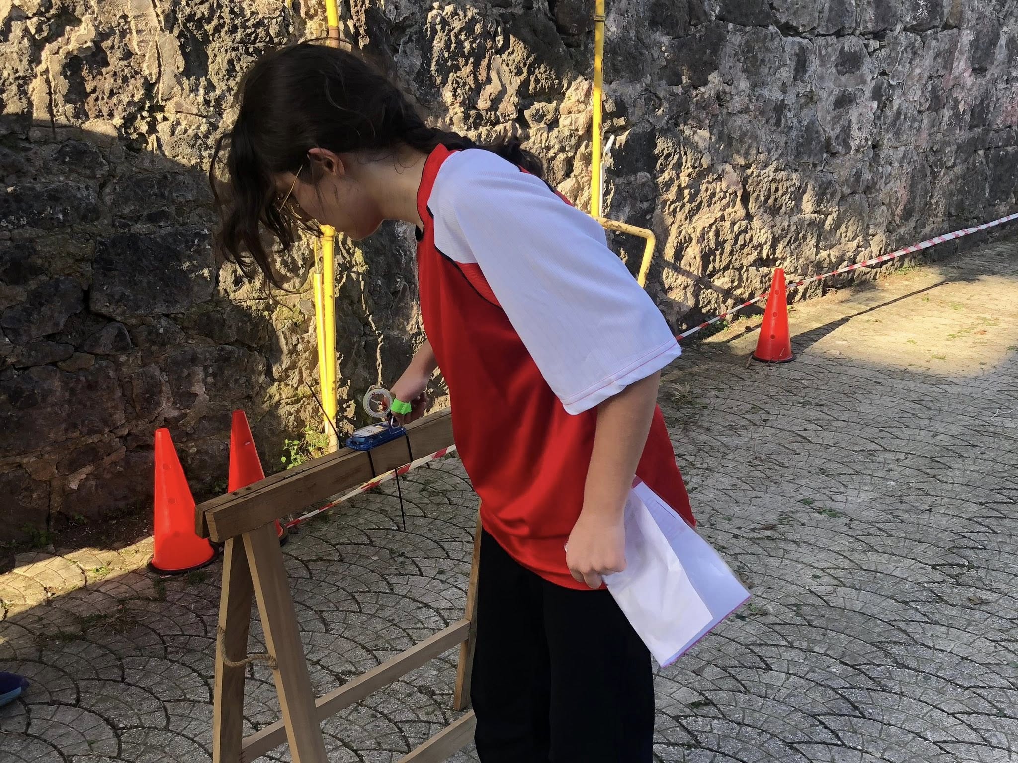 GİRESUN KALESİ VE ZEYTİNLİK’TE ORYANTİRİNG HEYECANI: GENÇ SPORCULAR GRUP MÜSABAKALARINA HAK KAZANDI