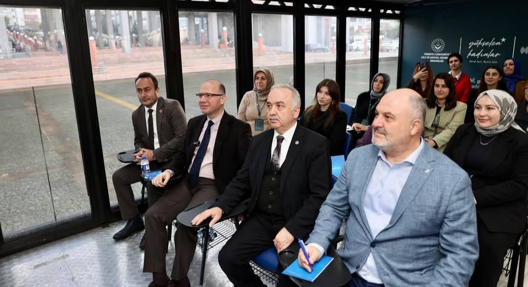 Giresun’a gelen, “Yükselen Kadınlar Girişim Tırı” ilgi odağı oldu 80 KADIN GİRİŞİMCİ EĞİTİM GÖRDÜ