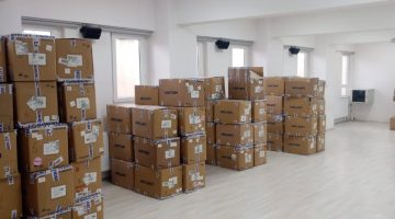 KIŞ DESTEĞİ PİRAZİZ’E ULAŞTI: LC WAIKIKI’DEN 850 ÖĞRENCİYE KIYAFET YARDIMI