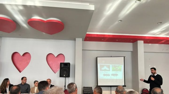 KOVANLIK’TA FINDIK EĞİTİMİ: KAHVERENGİ KOKARCA VE KOZALAK AKARI MÜCADELESİ ANLATILDI