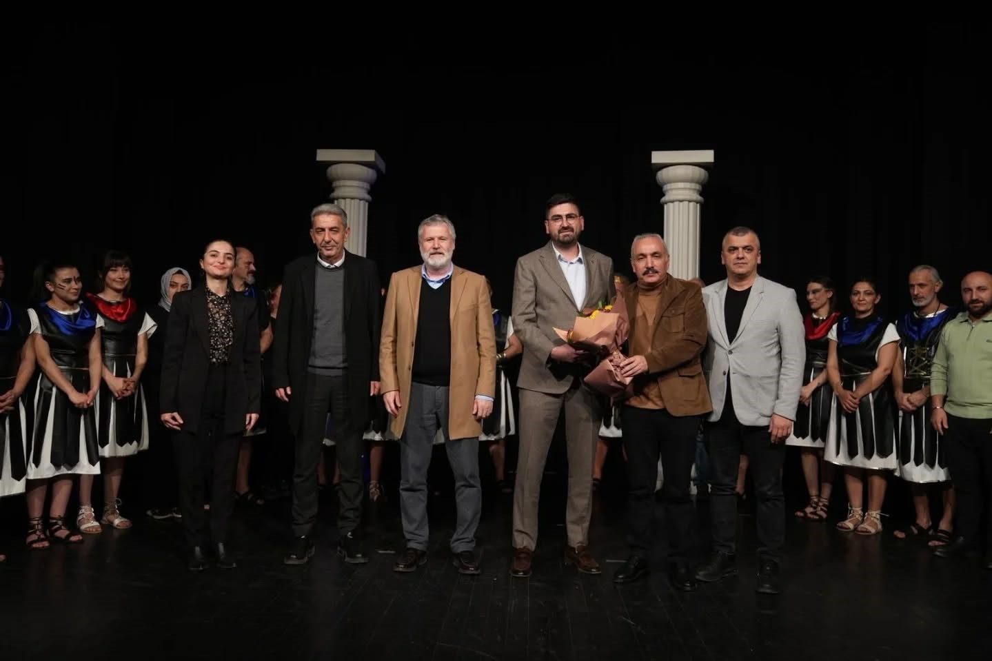 GİRESUN BELEDİYESİ ŞEHİR TİYATROSU’NDAN YENİ SEZONDA BÜYÜK GALA