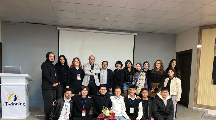 Giresun MYO Öğrencileri Lise Öğrencileriyle Söyleşide Buluştu…