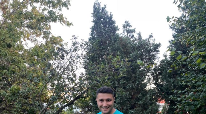 TEK SES, ONLARCA ÜNLÜ!   GİRESUNLU SALİH CAN TAKLİTLERİYLE DİKKAT ÇEKİYOR