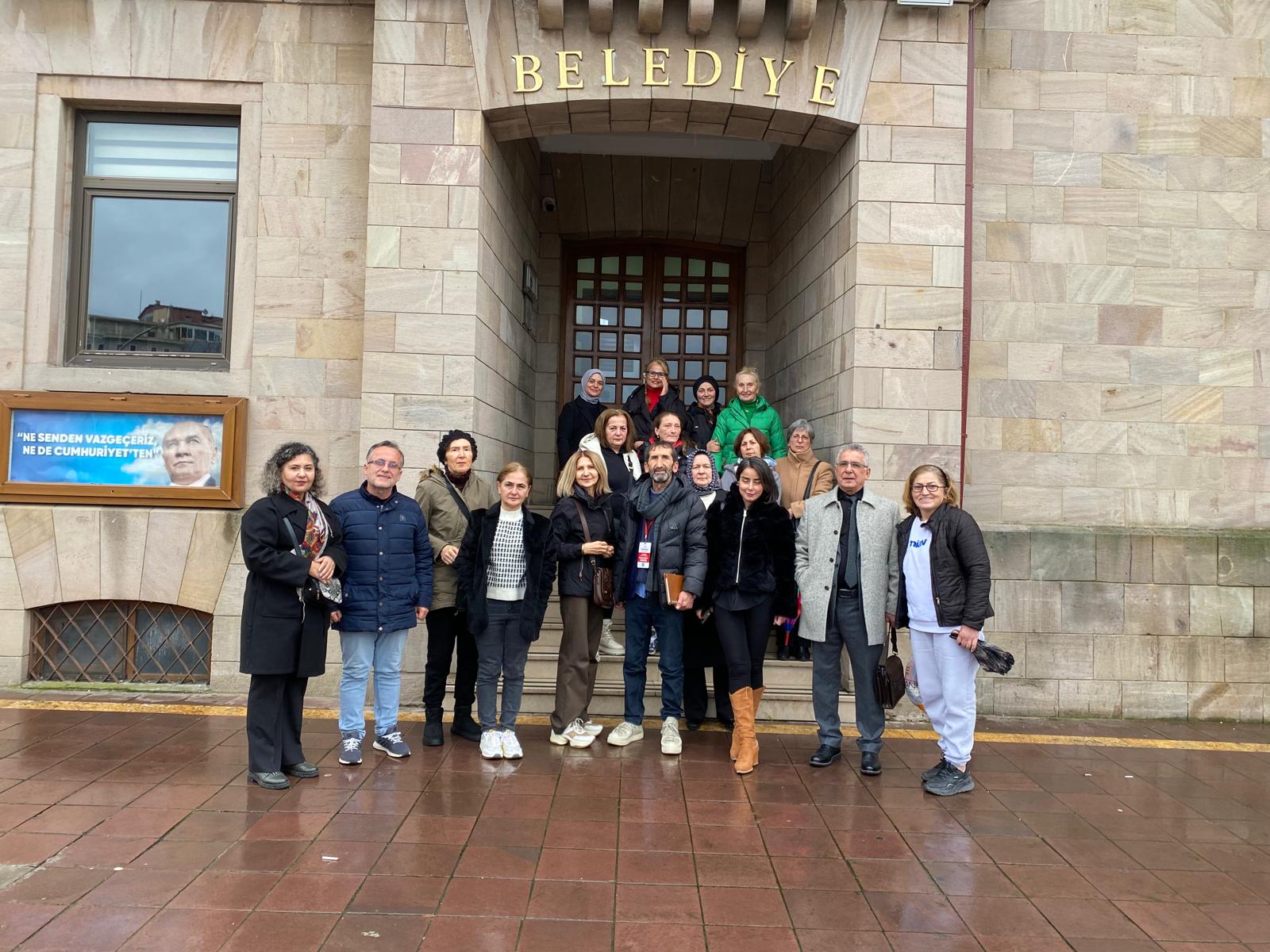 GİRESUN’UN SOKAKLARINDA “YAŞAM HAKKI” MESAİSİ: SORUNLAR VE ÇÖZÜMLER MASAYA YATIRILDI