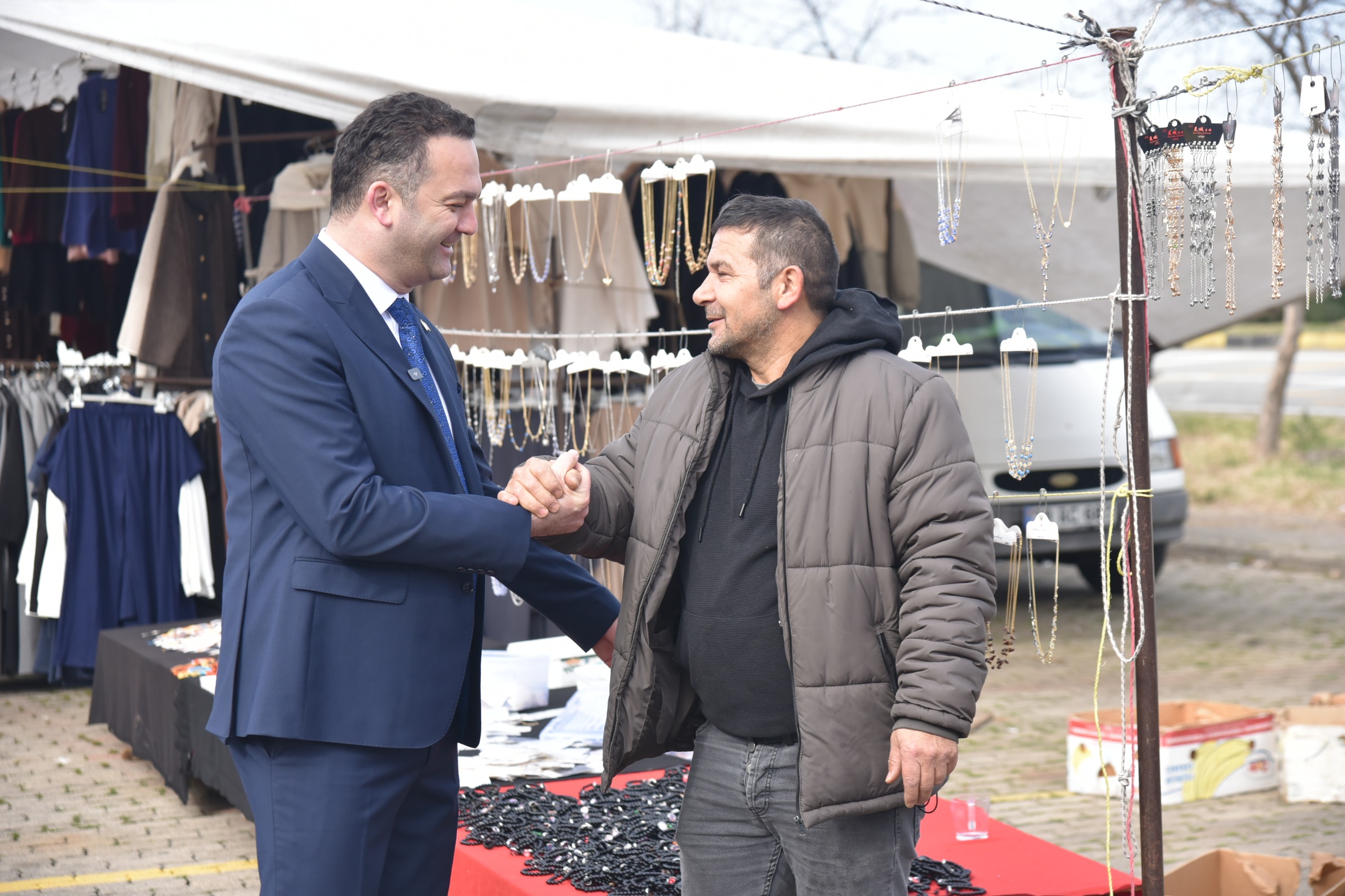 BAŞKAN DEDE GÖNÜLLERE DOKUNAMAYA DEVAM EDİYOR