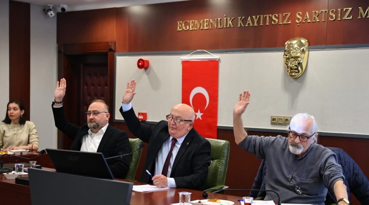 BULANCAK BELEDİYE MECLİSİNDE YENİ YILIN İLK TOPLANTISI YAPILDI