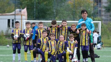 BULANCAKLI GENÇ YETENEKLER TRABZONSPOR VİTRİNİNE ÇIKIYOR