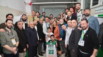 Cumhuriyet Halk Partisi (CHP) Giresun Milletvekili Elvan Işık Gezmiş, sivil toplum kuruluşları ve esnafa yönelik ziyaretlerini sürdürüyor.  MİLLETVEKİLİ GEZMİŞ SAHADA OLMAYA DEVAM EDİYOR