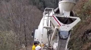 Dereli Meşeliyatak Köyü halkı, stabilize yolun 1700 metresini kendileri beton yaptı GERİ KALANINI, İL ÖZEL İDARESİ’ NDEN BEKLİYORLAR