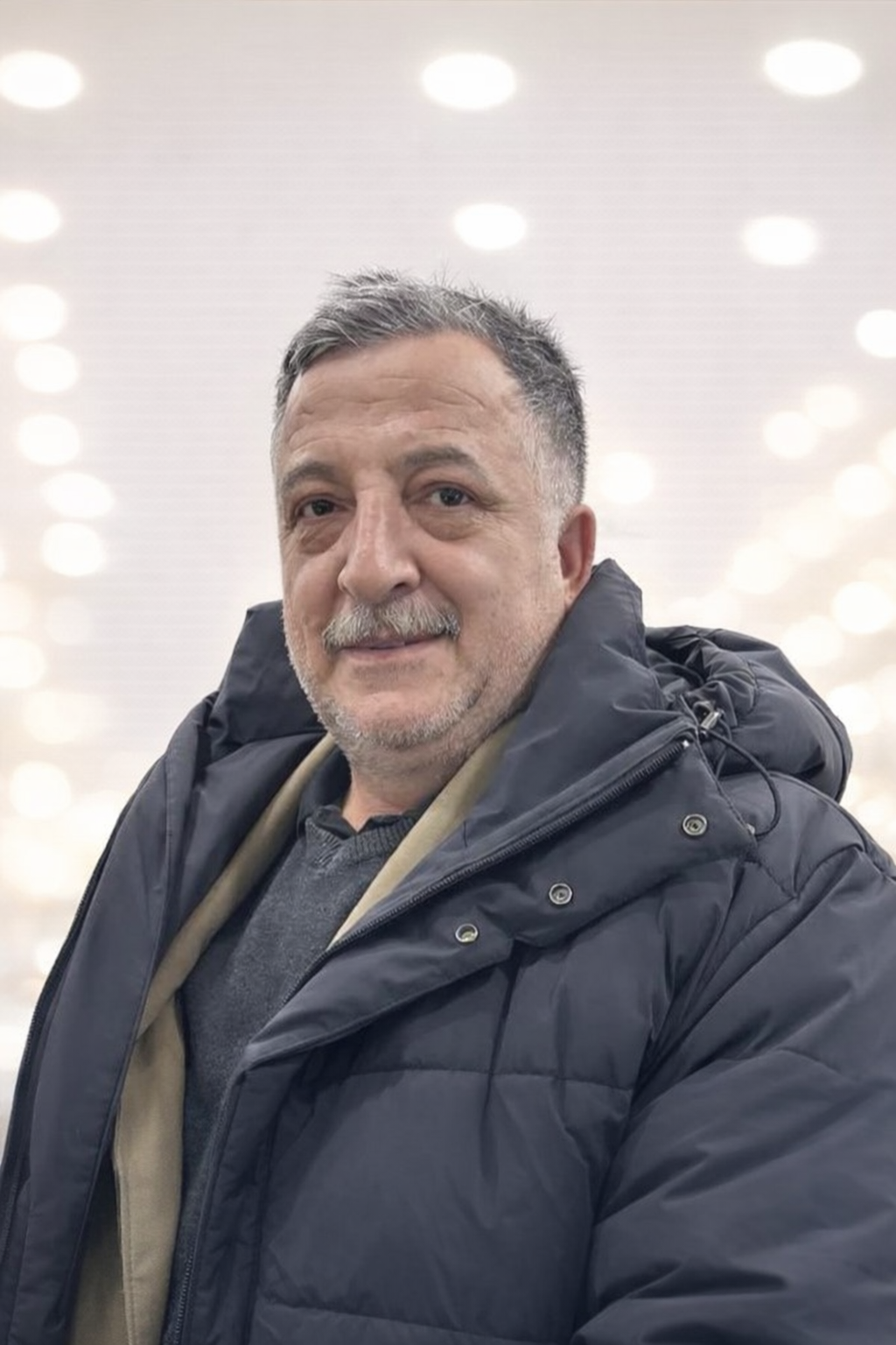 DİŞ HEKİMİ MUSTAFA PUL, ALDOSA TV HABER MÜDÜRÜ VE ‘GÜNDEM NE DİYOR’ PROGRAMI SUNUCUSU SEDAT KARAKAYA’YA ÖZEL RÖPORTAJ VERDİ. ‘DİŞ ÇÜRÜĞÜ TÜM VÜCUDU TEHDİT EDİYOR!’