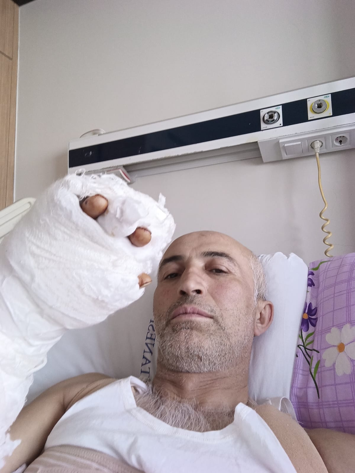 DOMUZLA DEREDE YARIM SAAT BOĞUŞTU! Yağlıdere’de geçtiğimiz hafta domuzun saldırısına uğrayan vatandaş olay anını Gazete Savaş Muhabiri ve Aldosa Tv Haber Müdürü Sedat Karakaya’ya anlattı.