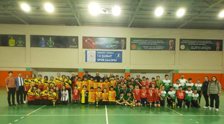 GÖRELE’DE HENTBOL ŞÖLENİ: KÜÇÜKLER İL BİRİNCİLERİ KUPALARINA KAVUŞTU