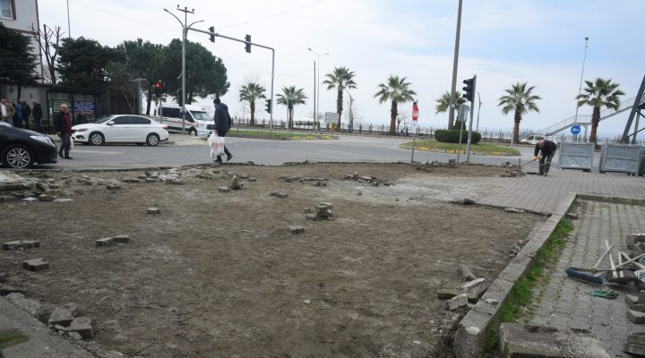 KÖSE TALİMATI VERDİ; ÇITLAKKALE MAHALLESİ’NE YENİ MEYDAN PROJESİ BAŞLADI
