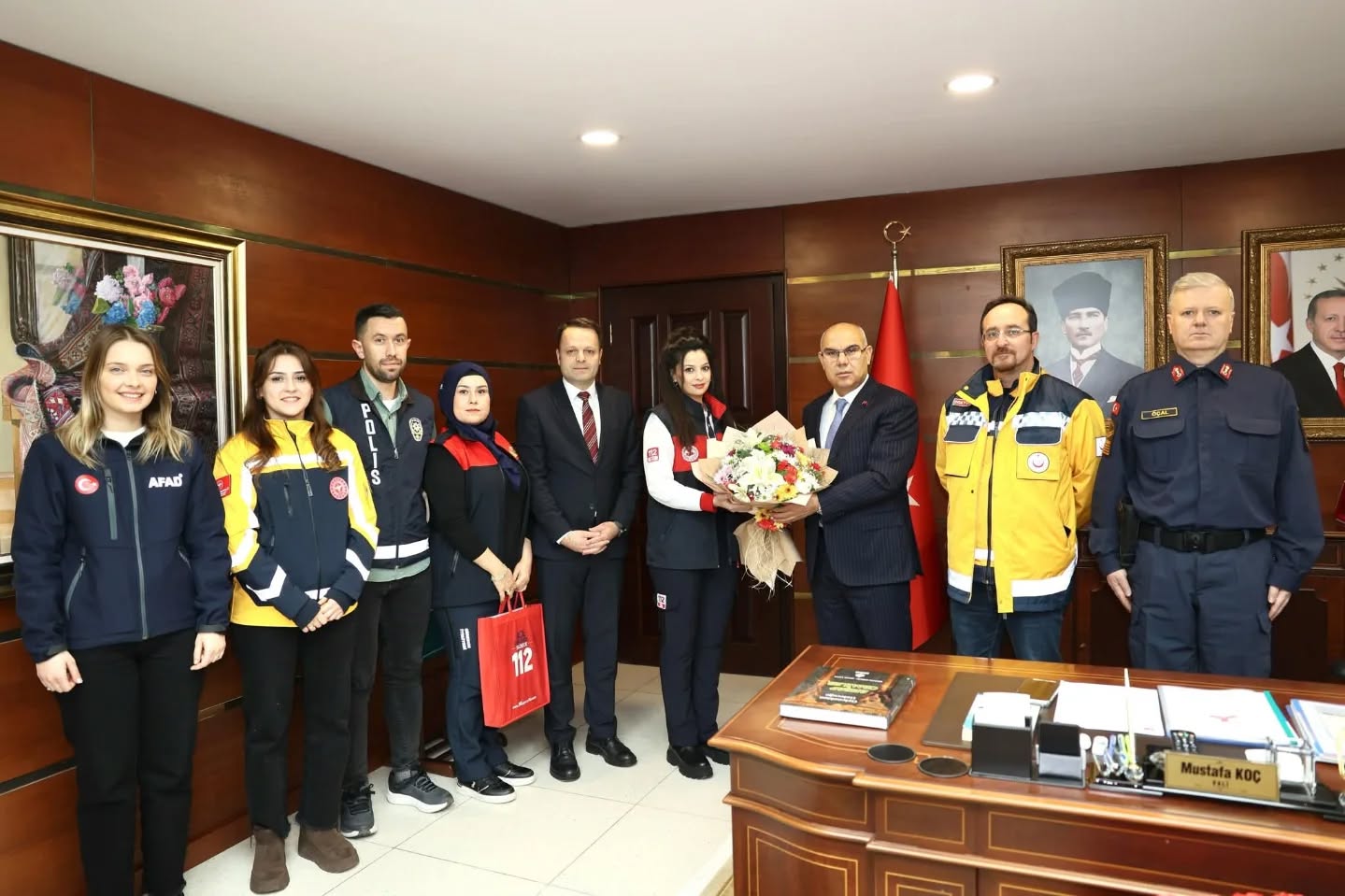 VALİ MUSTAFA KOÇ’TAN 112 PERSONELİNE TEBRİK ZİYARETİ