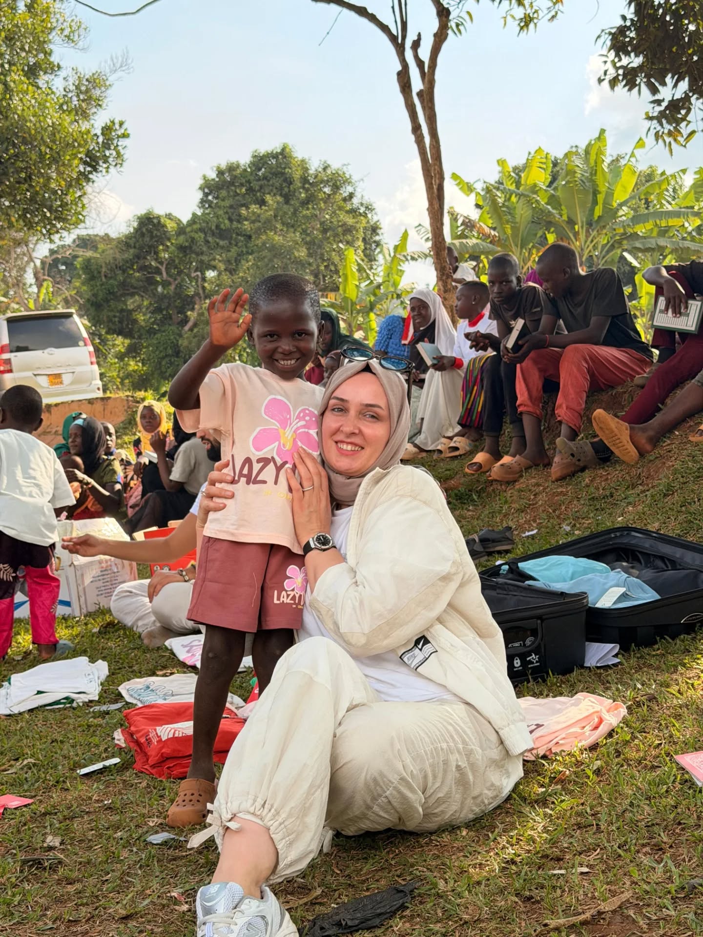 GİRESUN’DAN AFRİKA’YA UZANAN İYİLİK KÖPRÜSÜ: DİLEK MACARA’NIN UGANDA MESAİSİ