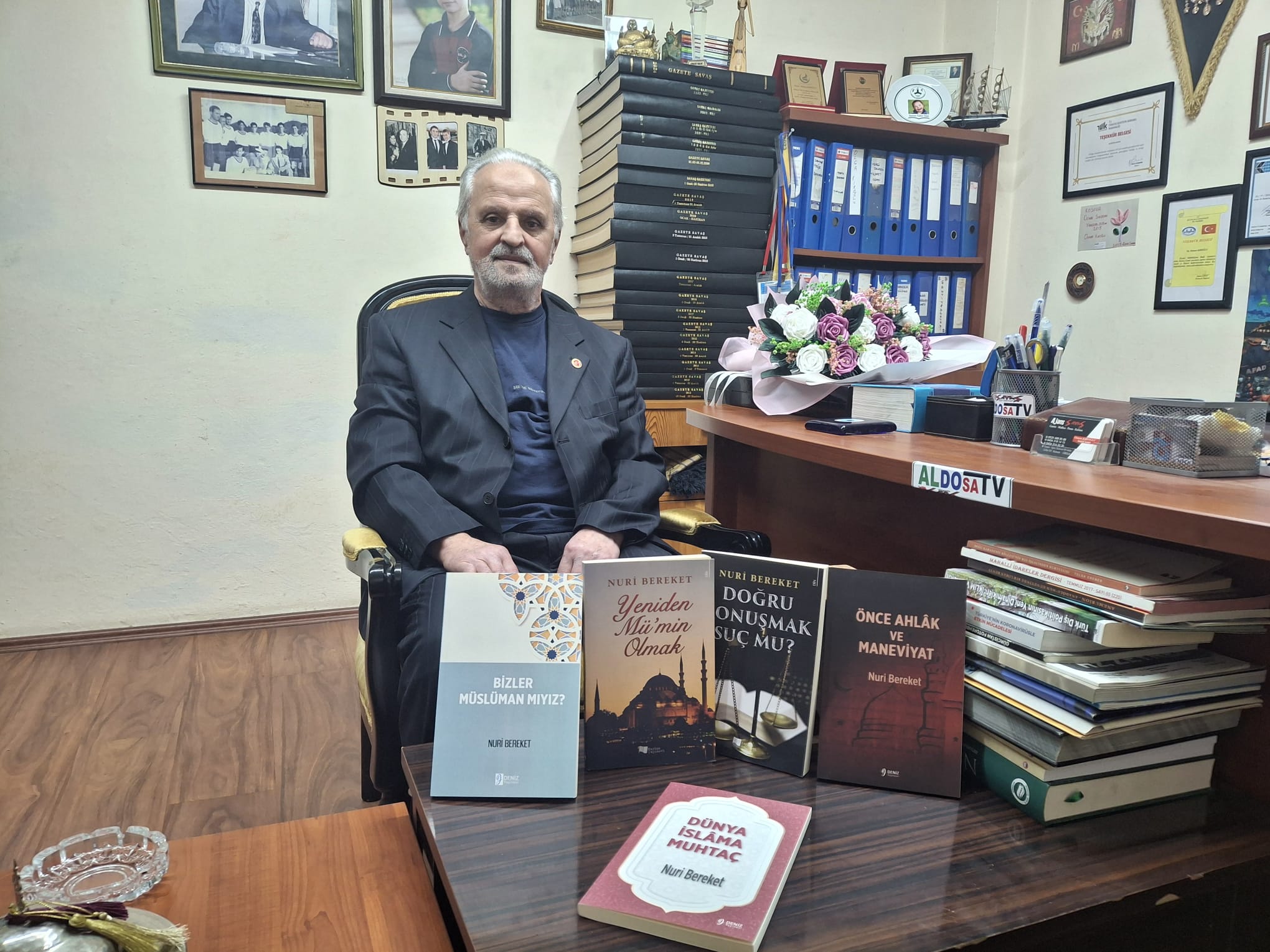 HÂLÂ UYANMAYACAK MISINIZ?”